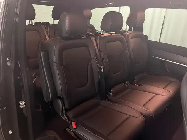 Mercedes-Benz V 220