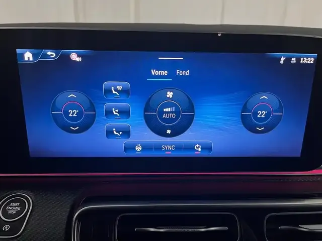 Mercedes-Benz V 220