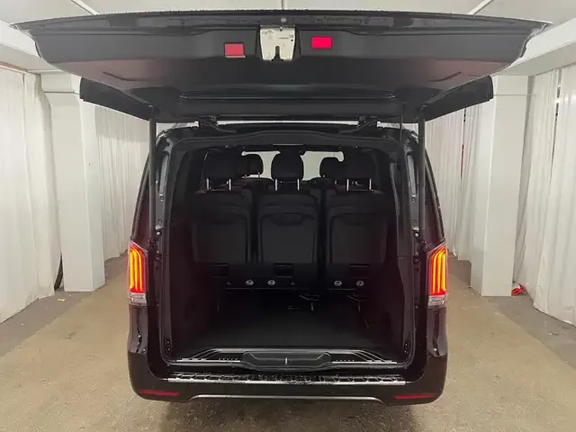 Mercedes-Benz V 220