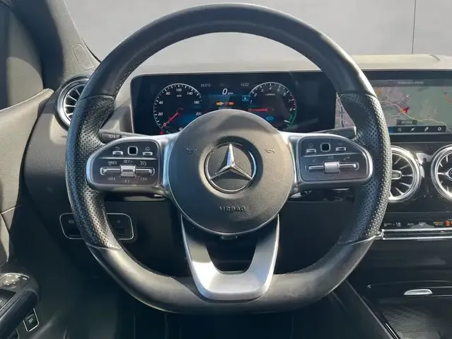 Mercedes-Benz B 250