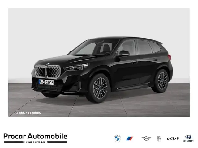 BMW iX1