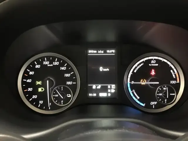 Mercedes-Benz Sonstiges