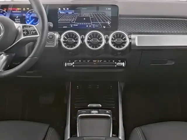 Mercedes-Benz EQB 300