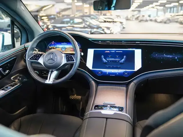 Mercedes-Benz EQE SUV