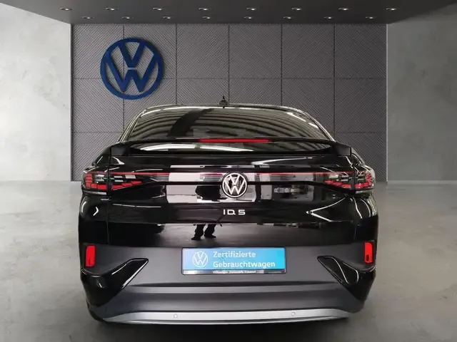 Volkswagen ID.5