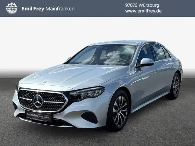 Mercedes-Benz E 200