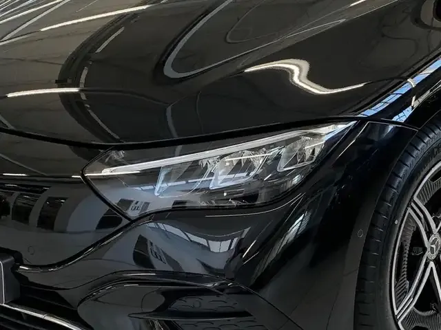 Mercedes-Benz EQE 300