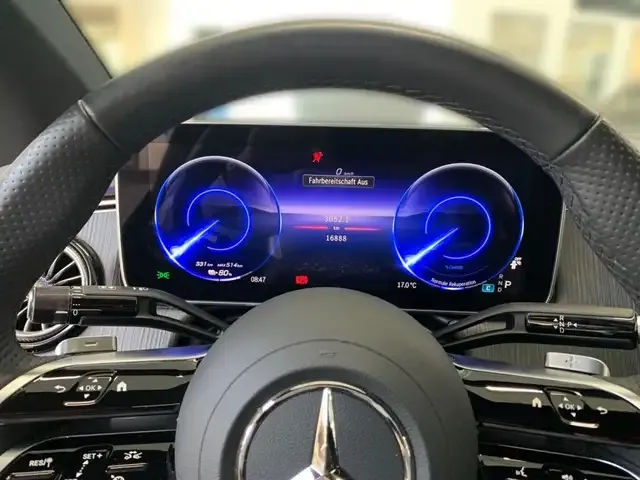 Mercedes-Benz EQE 300