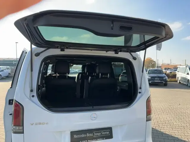 Mercedes-Benz V 250