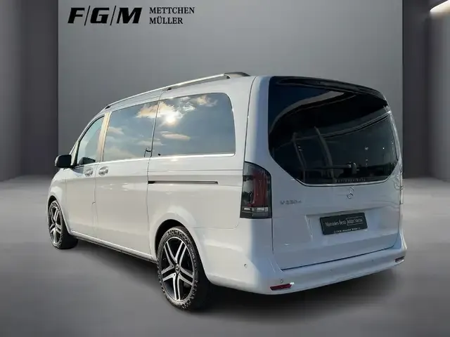 Mercedes-Benz V 250