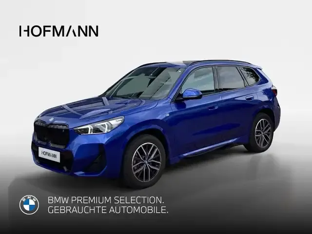 BMW iX1