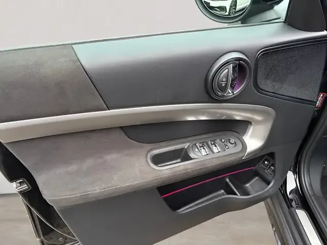 MINI Cooper SE Countryman