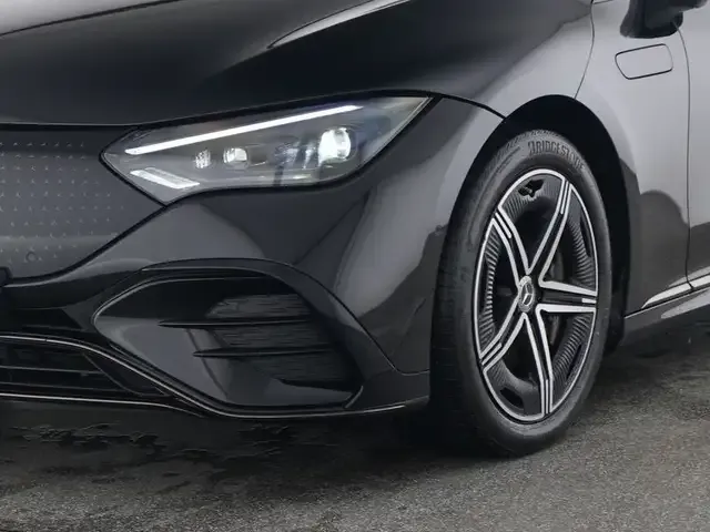 Mercedes-Benz EQE 350