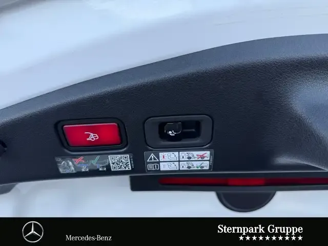 Mercedes-Benz CLE 200