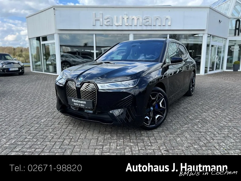BMW iX