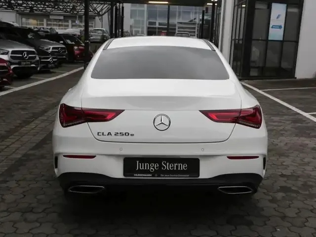 Mercedes-Benz CLA 250