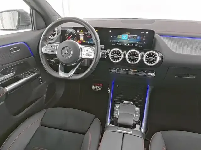 Mercedes-Benz EQA 300