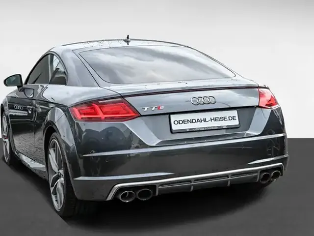 Audi TTS