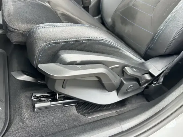 BMW 223