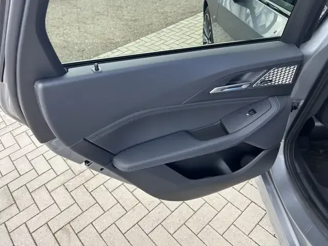 BMW 223