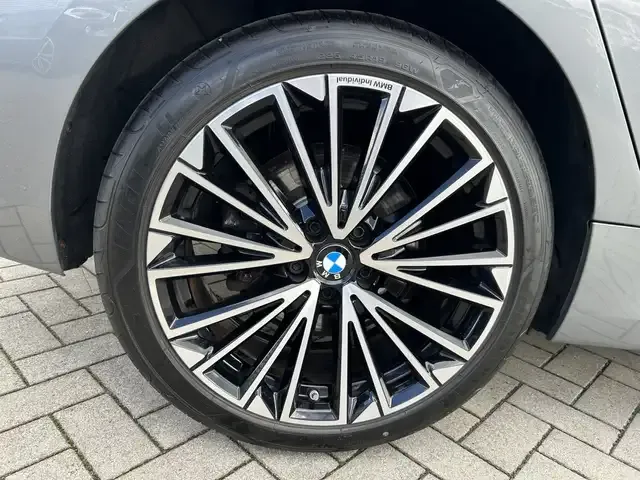 BMW 223