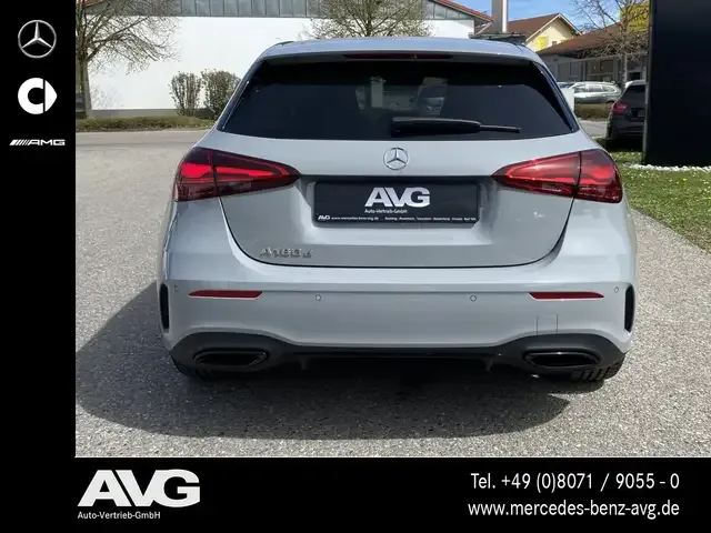 Mercedes-Benz A 180
