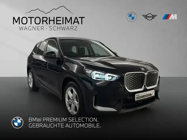 BMW iX1