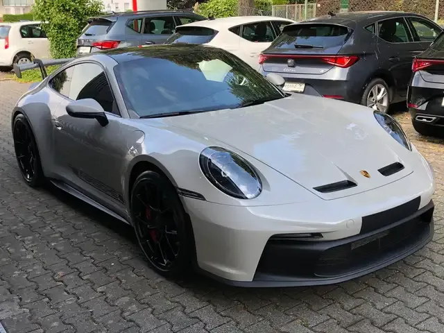 Porsche 992