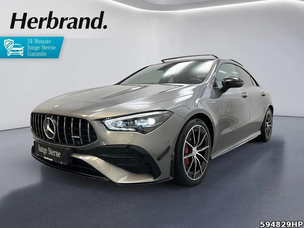 Mercedes-Benz CLA 35 AMG