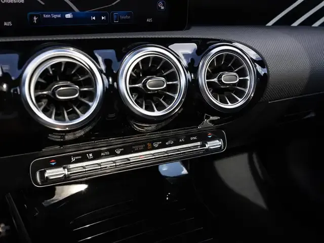 Mercedes-Benz CLA 35 AMG