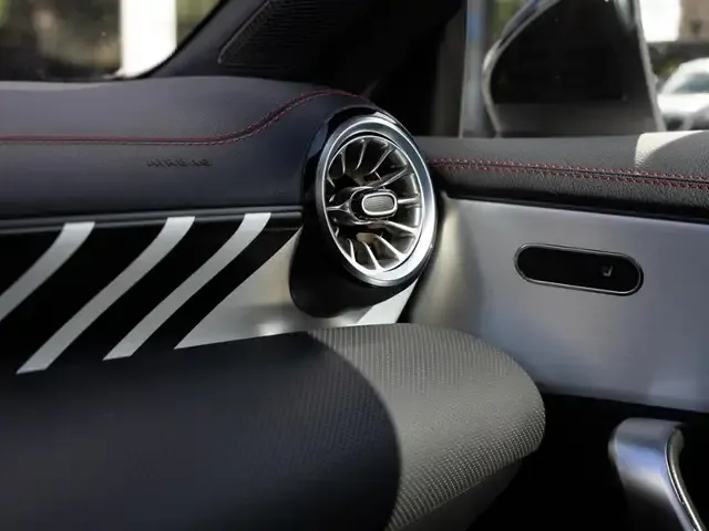 Mercedes-Benz CLA 35 AMG