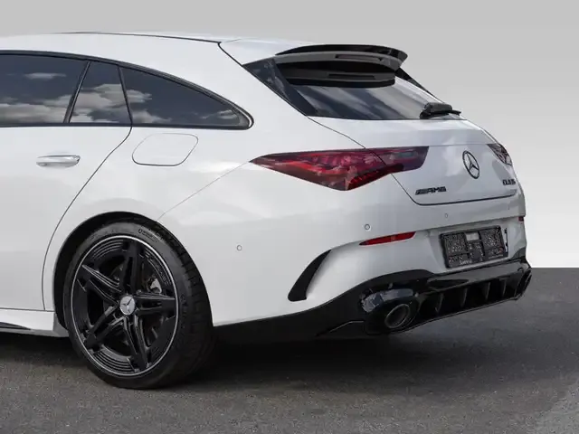 Mercedes-Benz CLA 35 AMG