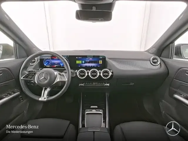Mercedes-Benz EQA 300