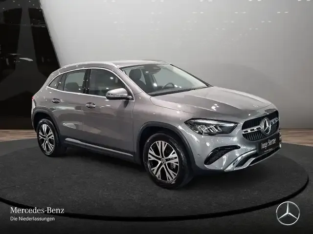 Mercedes-Benz GLA 180