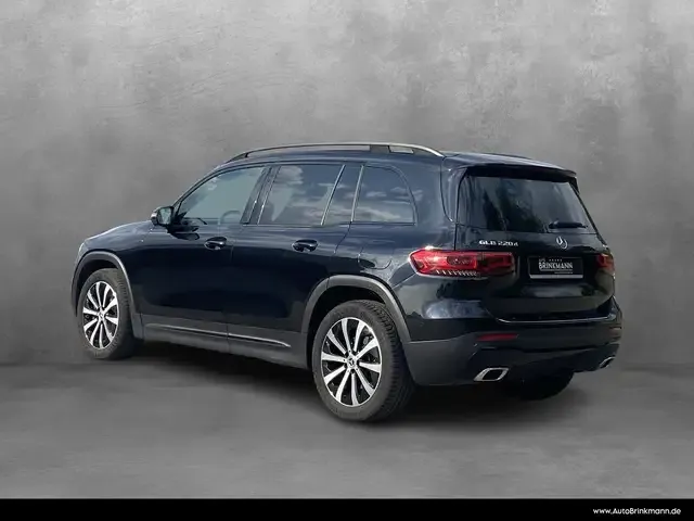 Mercedes-Benz GLB 220