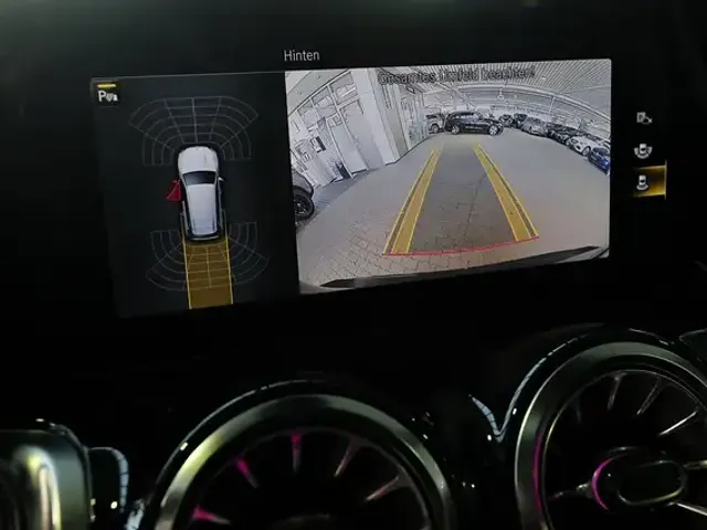 Mercedes-Benz GLB 200