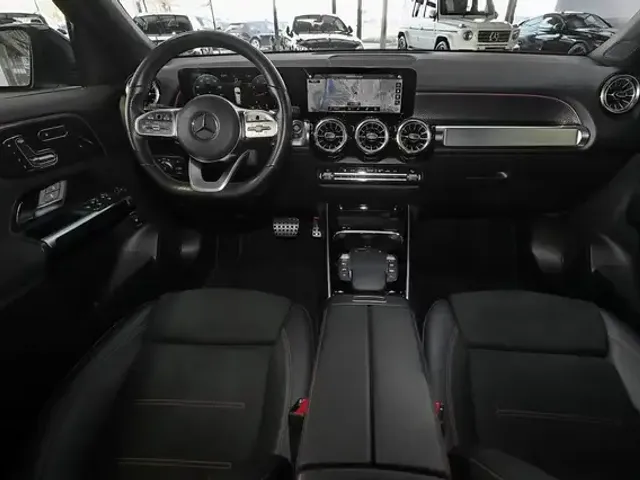 Mercedes-Benz GLB 200