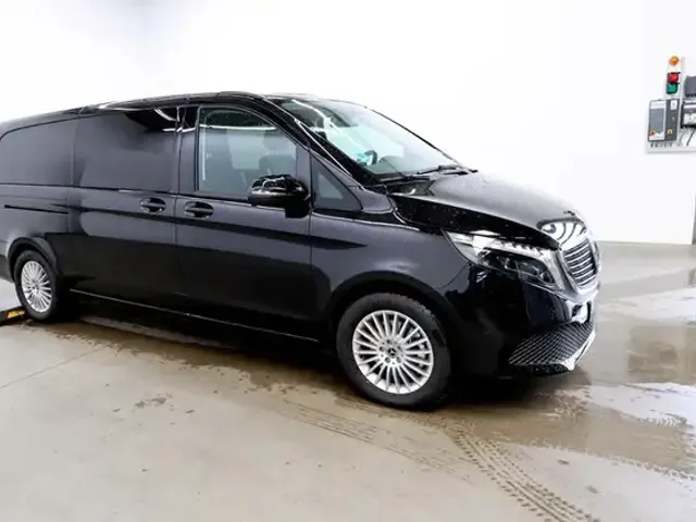 Mercedes-Benz EQV 300
