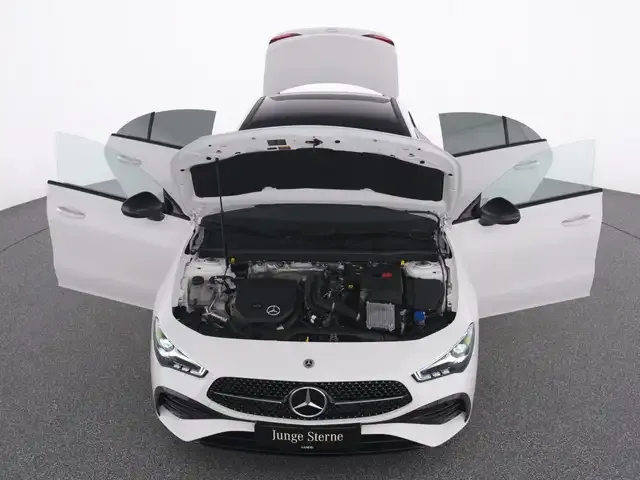 Mercedes-Benz CLA 200