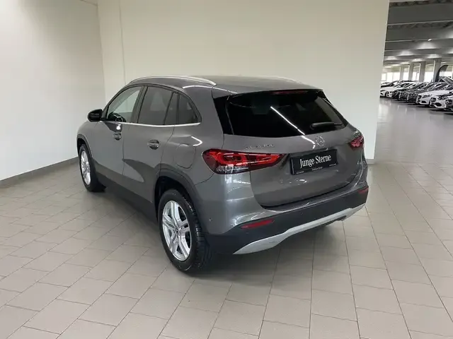 Mercedes-Benz GLA 250