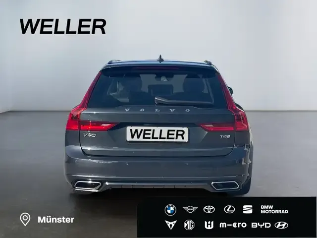 Volvo V90