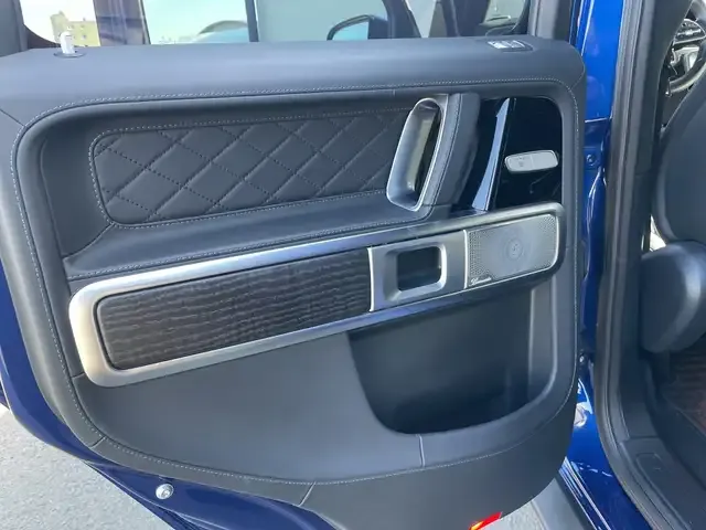 Mercedes-Benz G 400