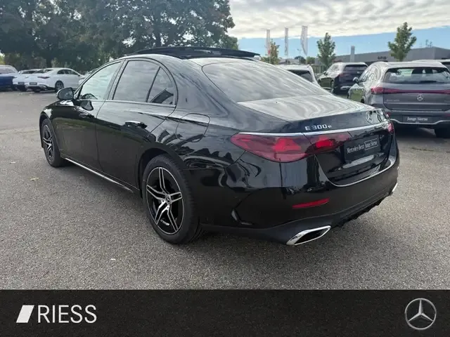 Mercedes-Benz E 300