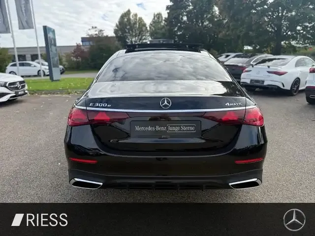 Mercedes-Benz E 300