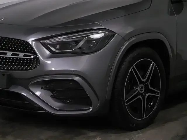Mercedes-Benz GLA 180
