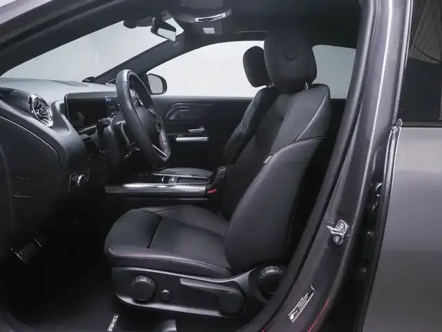 Mercedes-Benz GLA 180