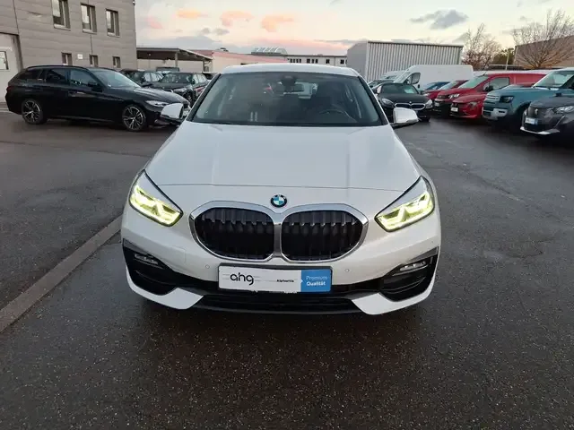BMW 118