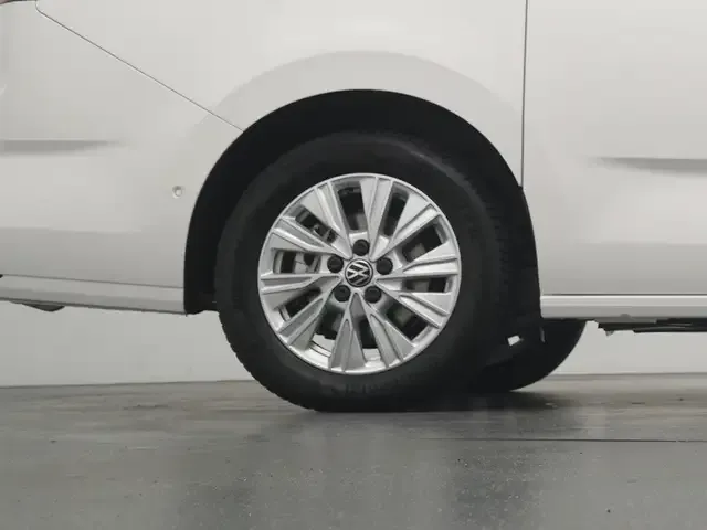 Volkswagen T7 California