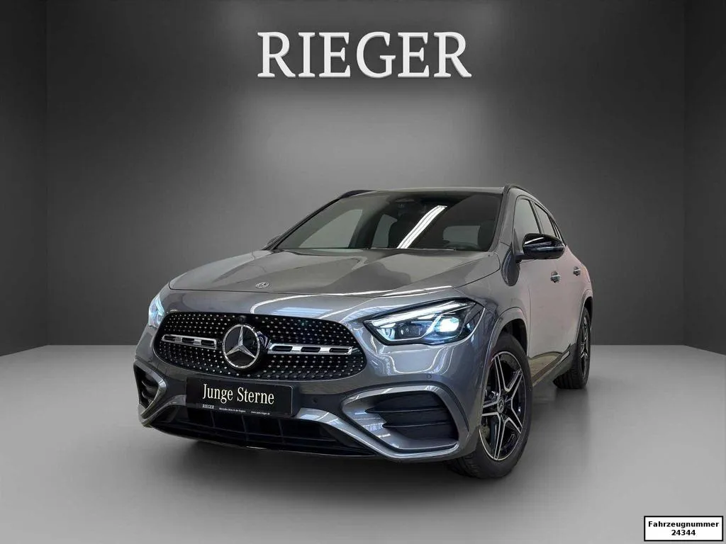 Mercedes-Benz GLA 220