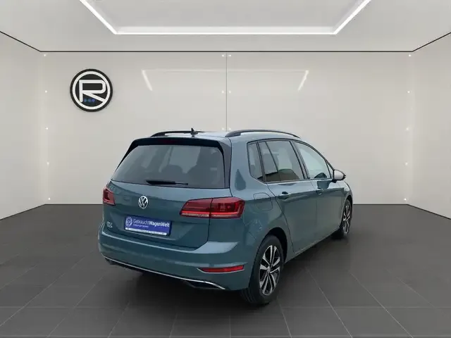 Volkswagen Golf Sportsvan